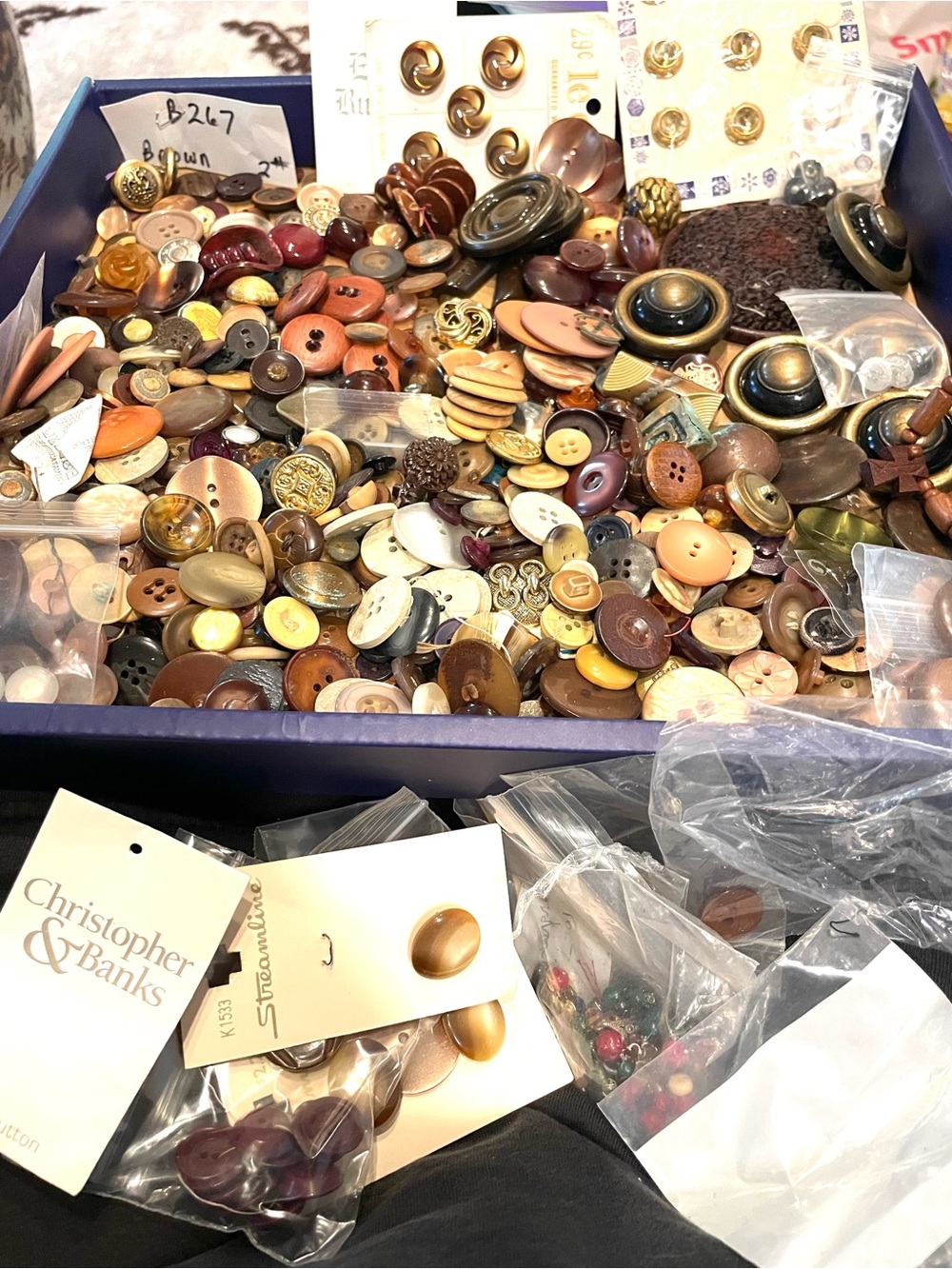 Lot of Antique/Vintage Buttons